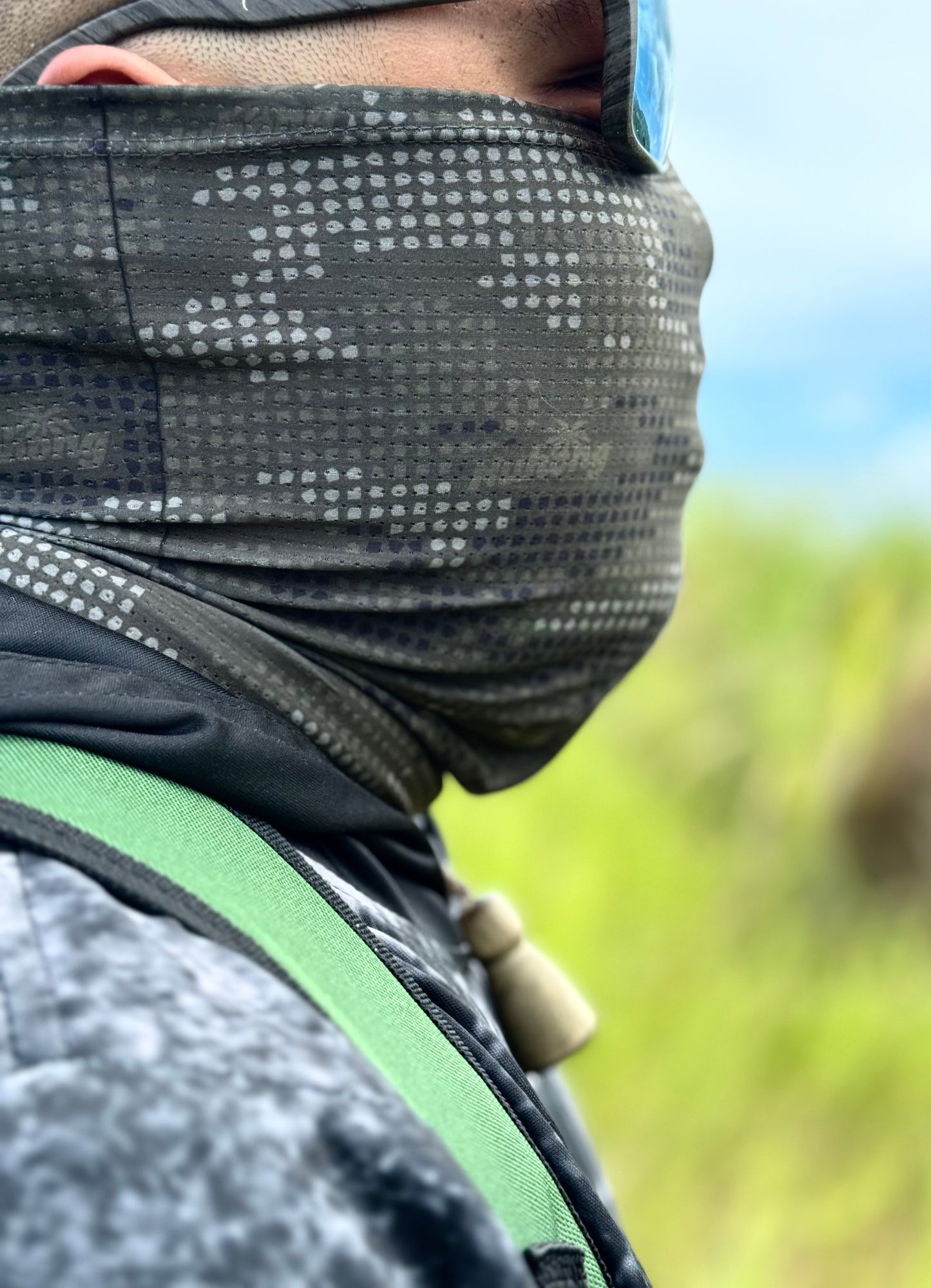 "STAY SHADY" GAITER MASK